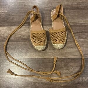* 🤑💰🤑 3/$10.00 budle item 🤑💰🤑 
Sandals